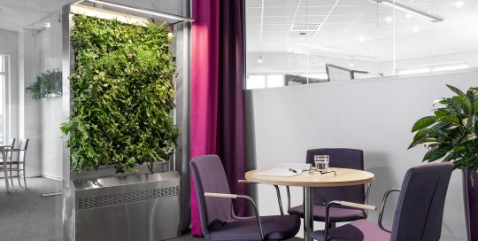 Mobile Active Plant Screen på Kinnarps kontor